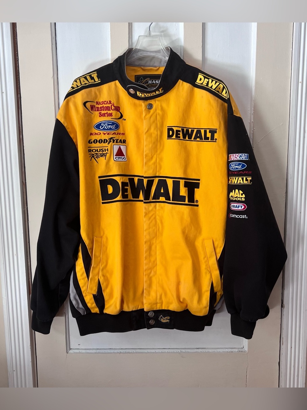 VTG Nascar DeWALT Winston Cup Series Racing Jacket Mens L Yellow Matt Kenseth